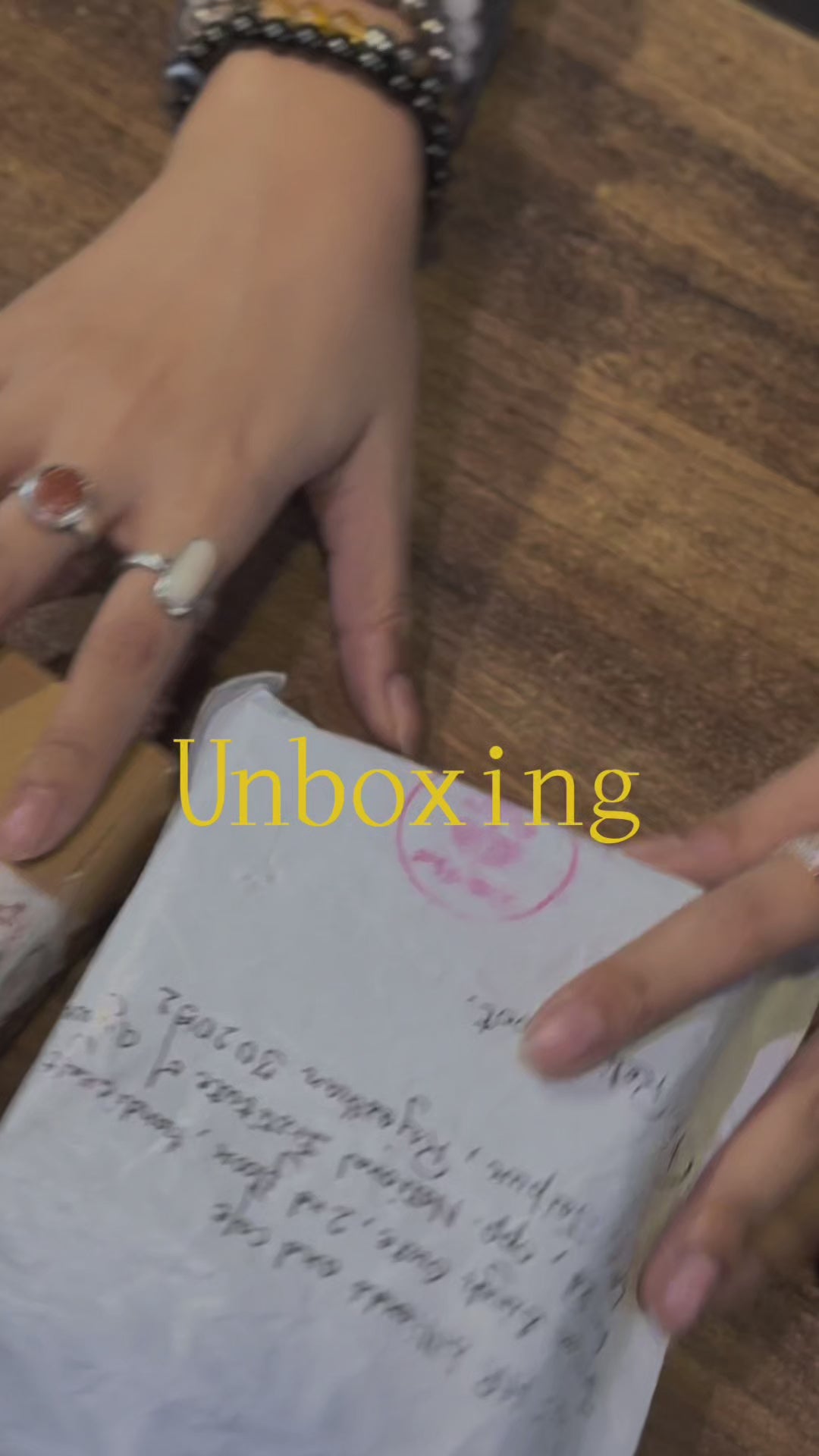 Load video: In this video, the host showcases beautiful jewelry pieces from a brand that values artistry and attention to detail. The host demonstrates how to style these pieces, sharing tips and inspiration. The video features Hanusha Rajawat, ready to flaunt the stylish jewelry.